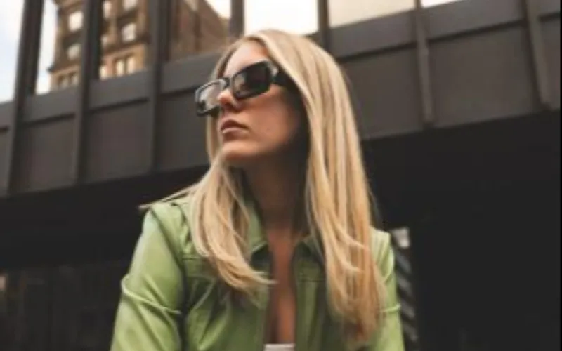 Arielle roberge - Place Émilie-Gamelin