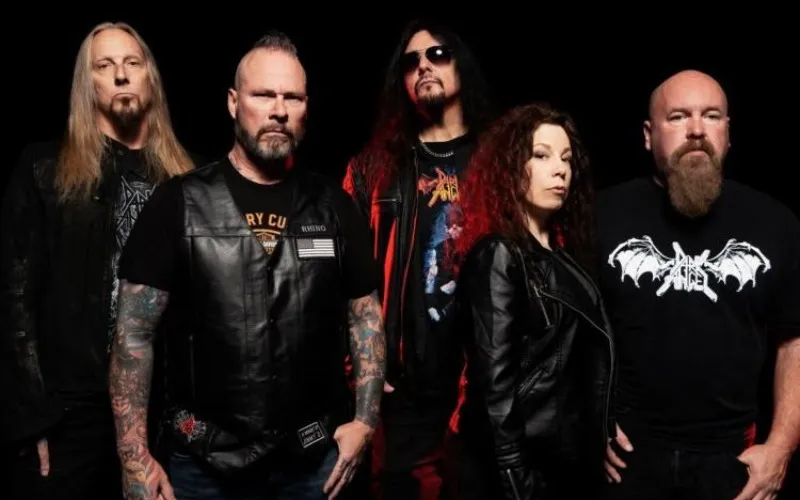 Dark angel - Club Soda