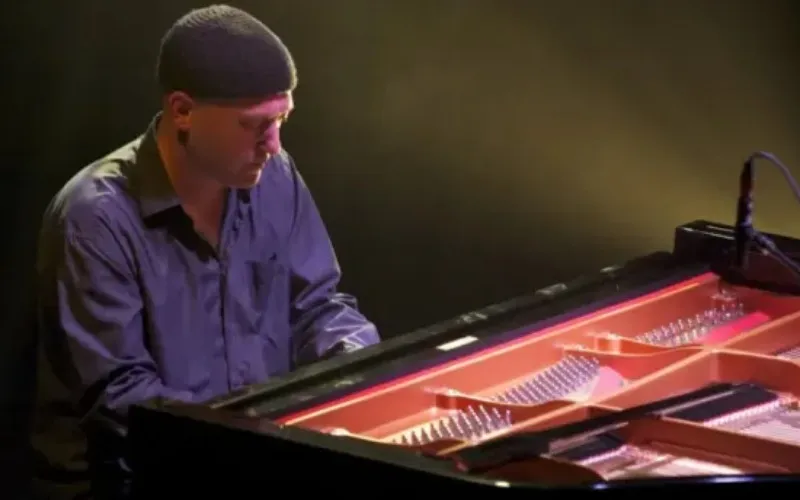 David myers | genesis au piano - Salle Claude-Léveillée (Place des arts)