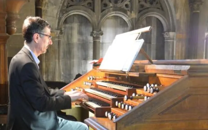 Le bach français - L`Oratoire Saint-Joseph du Mont-Royal