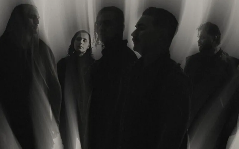 Lorna shore - Place Bell