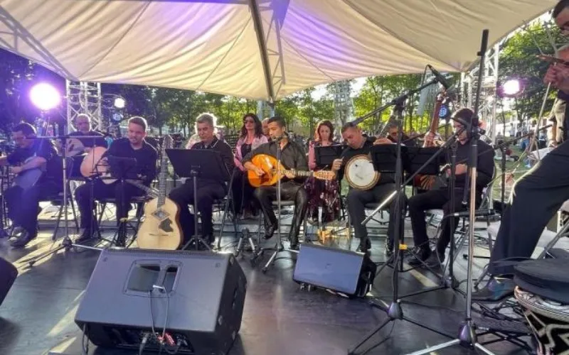 Orchestre chaabi de montréal - Place Émilie-Gamelin