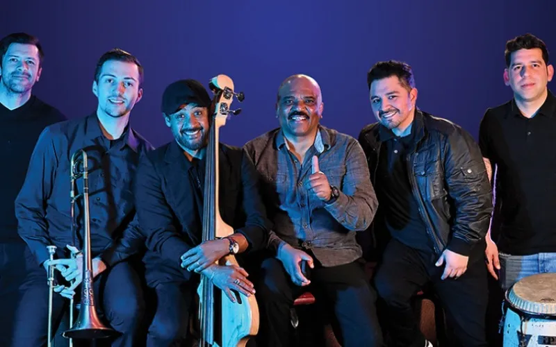 Team salsa sextet