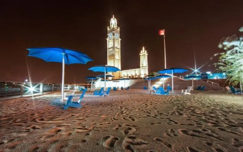 Une plage au coeur de la ville! - Plage de l`Horloge