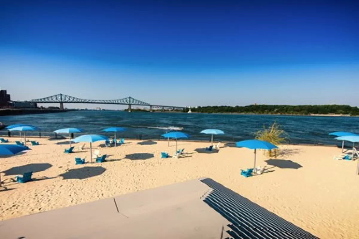 Plage de l`Horloge